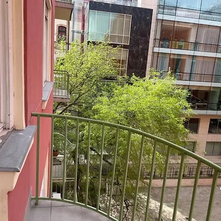 3 Bedroom Apartment By The Parliament Budapest Exterior photo